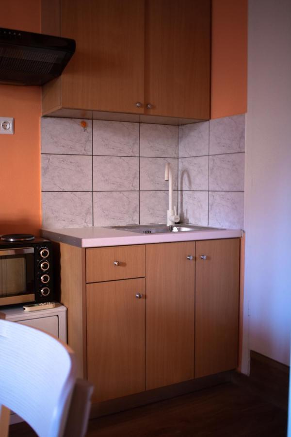 Ryb Colour Apartment Patras Exterior foto